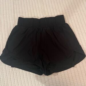 BLACK ATHLETIC SHORTS-SIZE MEDIUM